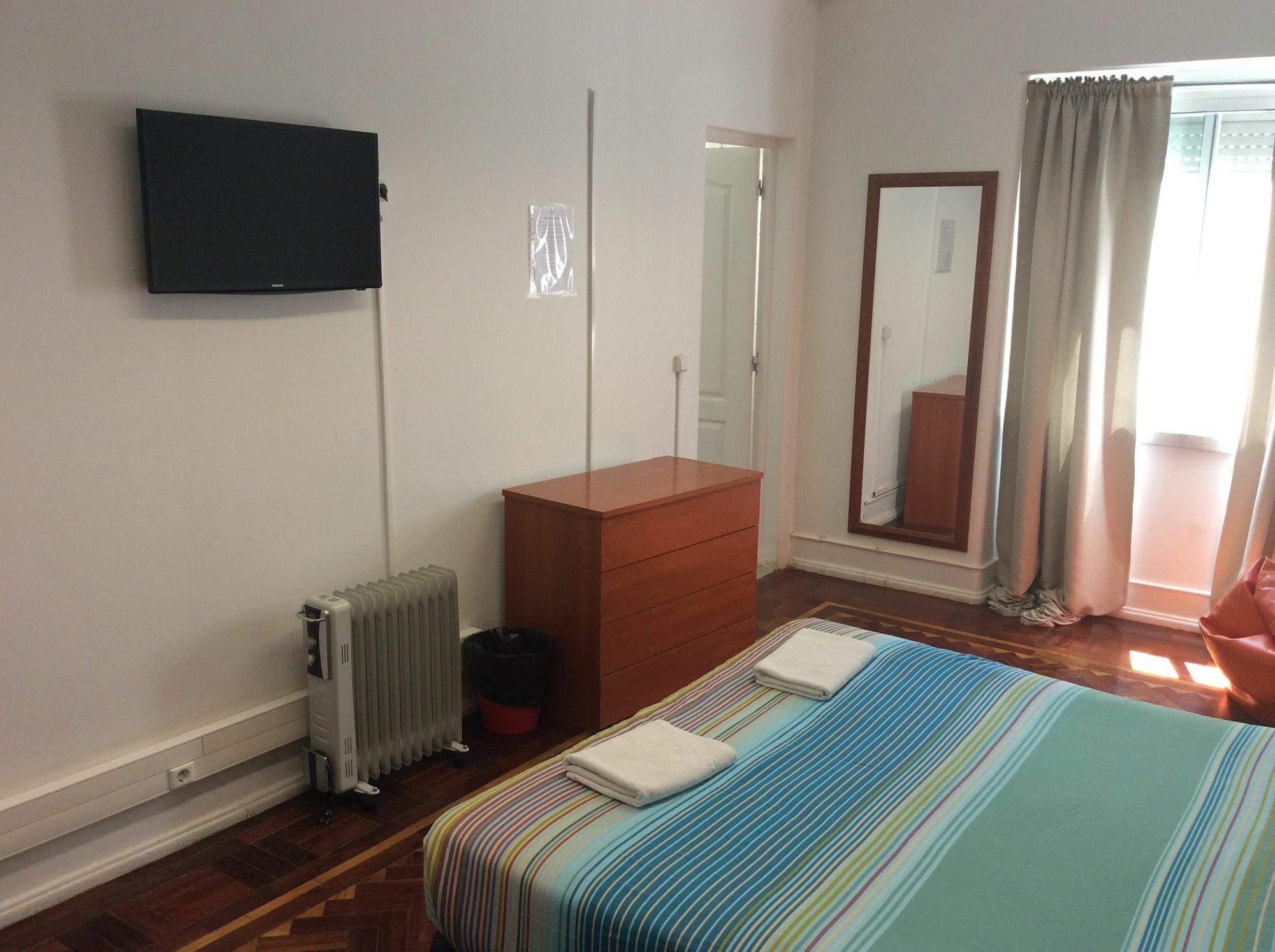 Tagus Palace Guesthouse Lissabon Buitenkant foto