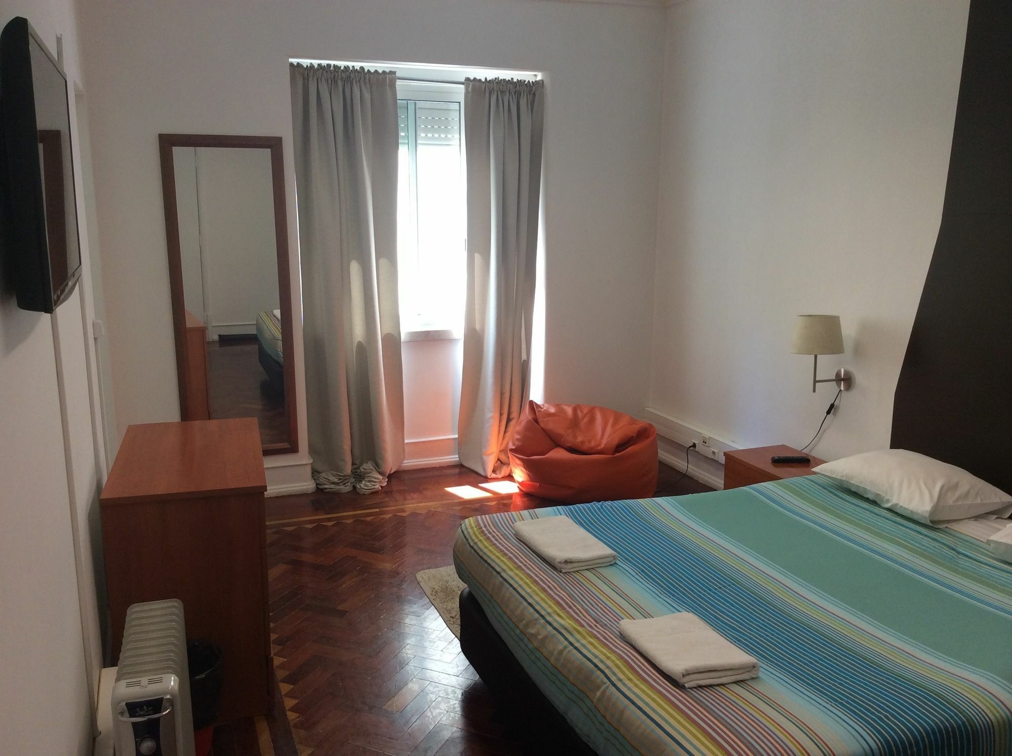Tagus Palace Guesthouse Lissabon Buitenkant foto